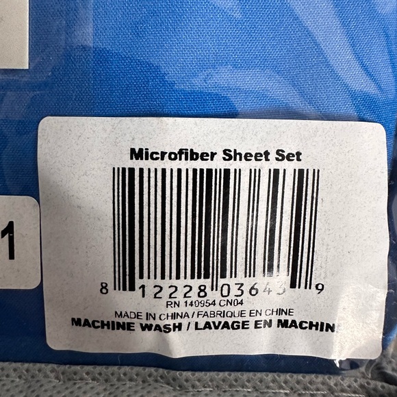 Microfiber Blue Sheet Set. King size. - Picture 3 of 7